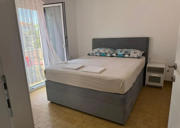 With Parking Space Sabunike, Zadar - 14490 아파트 *